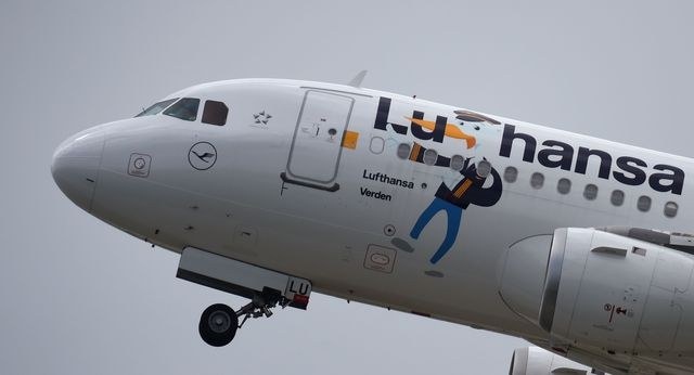A la calle 29 mil empleados de Lufthansa 