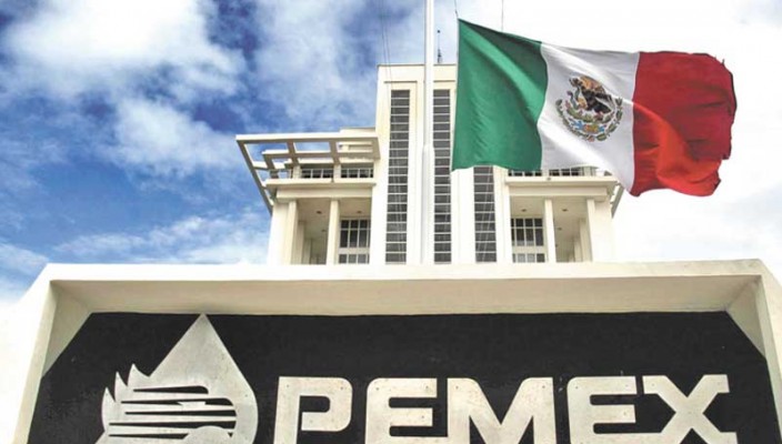 Abre Pemex contratos para atención médica