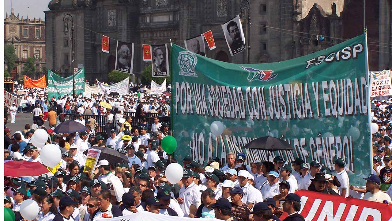 Aplazan huelga en Telmex 