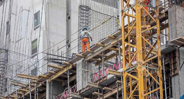Aumenta a 3.56 millones trabajadores informales en sector construcción: Infonavit 