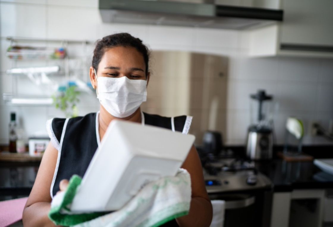 El 50% de las trabajadoras del hogar perdió su empleo a causa de la pandemia