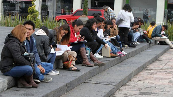 Hay 20 millones de personas demandando un empleo en México