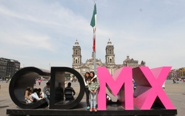 México invierte en programas 12 mil pesos al año por cada joven