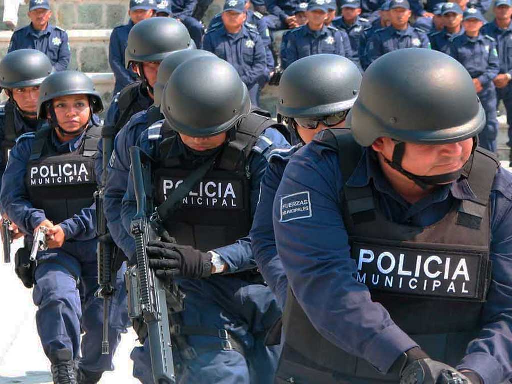 Necesidad económica principal causa para ingresar a corporaciones policíacas: Inegi