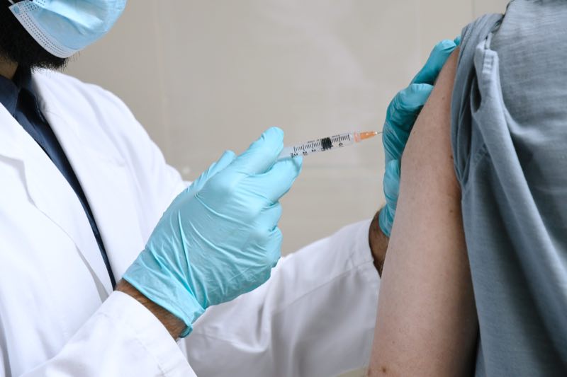 Piden detener falsificación de certificados de vacunación contra Covid-19 