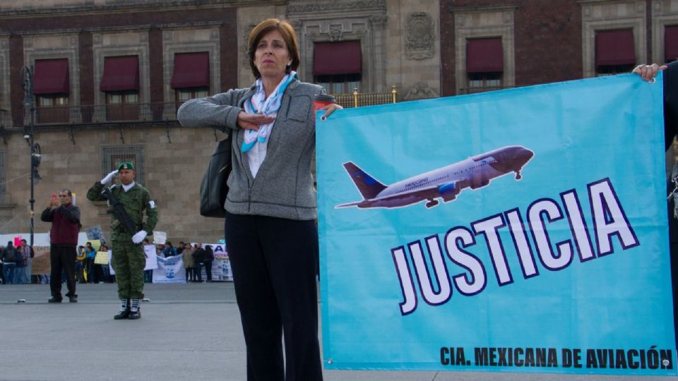 STPS atiende caso sobre desalojo de trabajadores de Mexicana de Aviación: AMLO