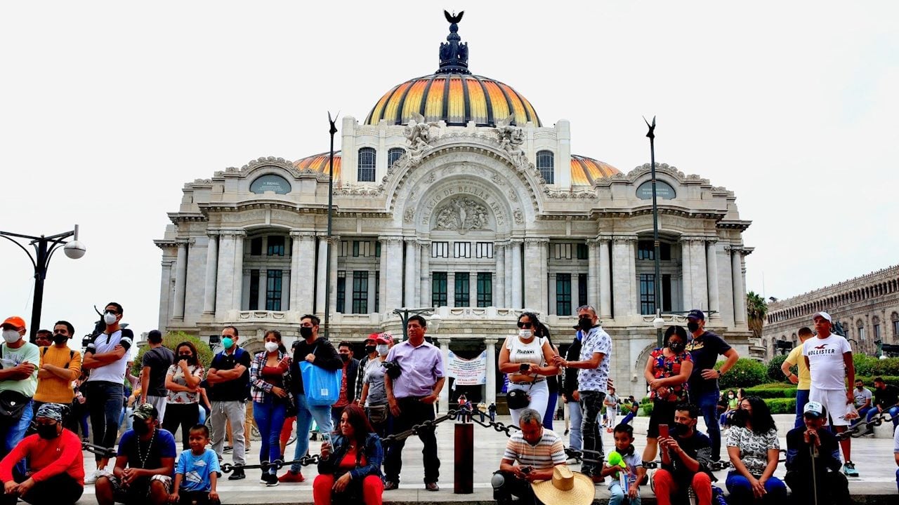 Subir mucho el salario mínimo puede elevar informalidad en Latinoamérica: FMI