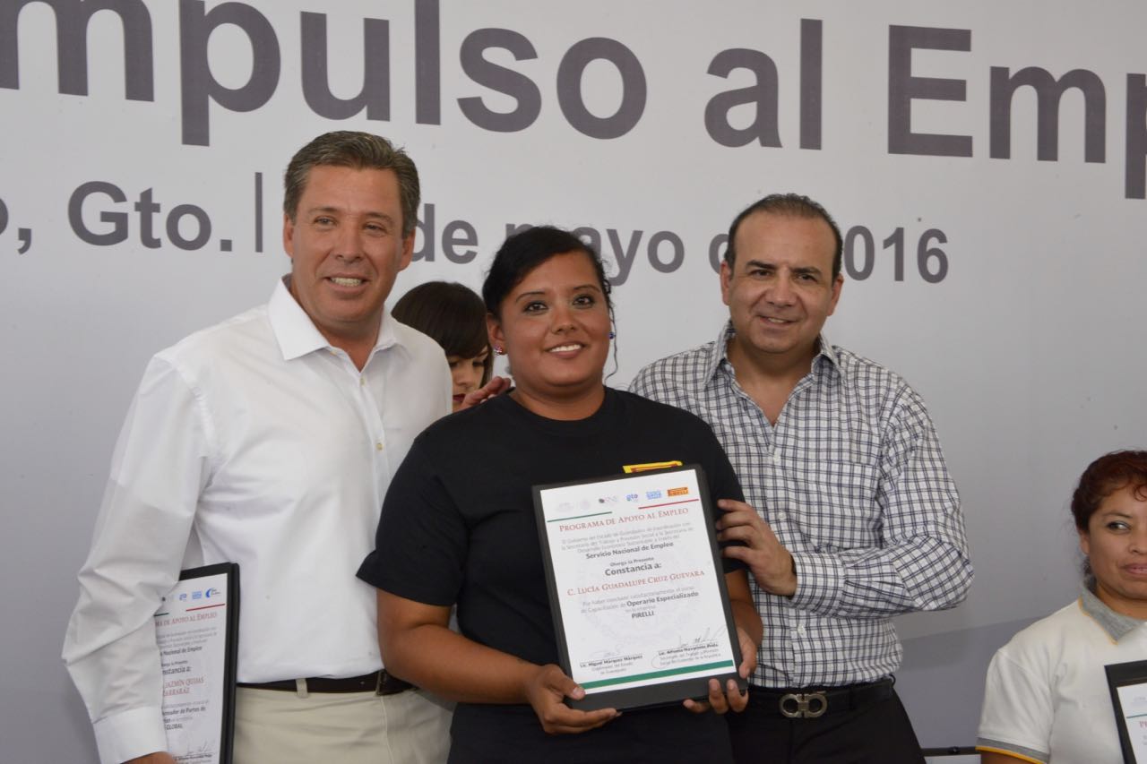 Trabajadores de Guanajuato reciben apoyo de la STPS 