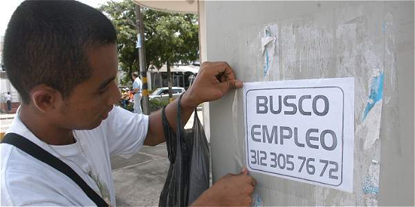 Baja creación de empleo en julio cae 50%: IMSS
