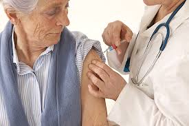 Baja vacunación en adultos mayores 