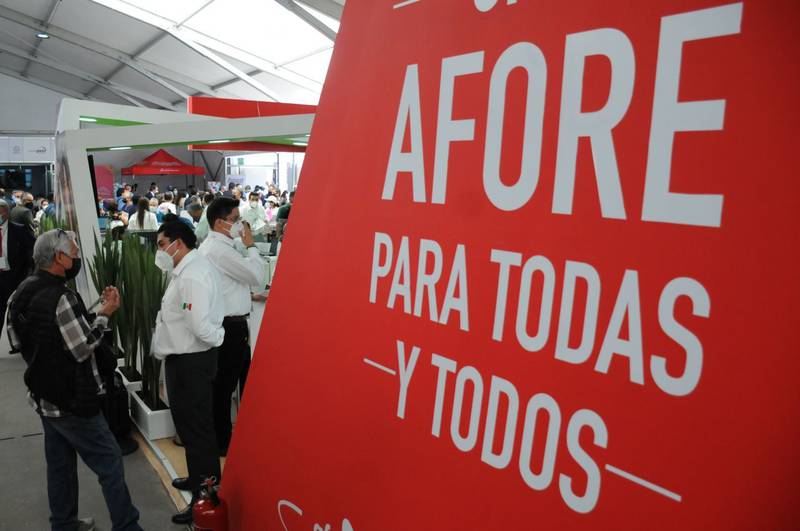 Feria de Afores en CDMX atiende a más de 35 mil personas, reporta Consar