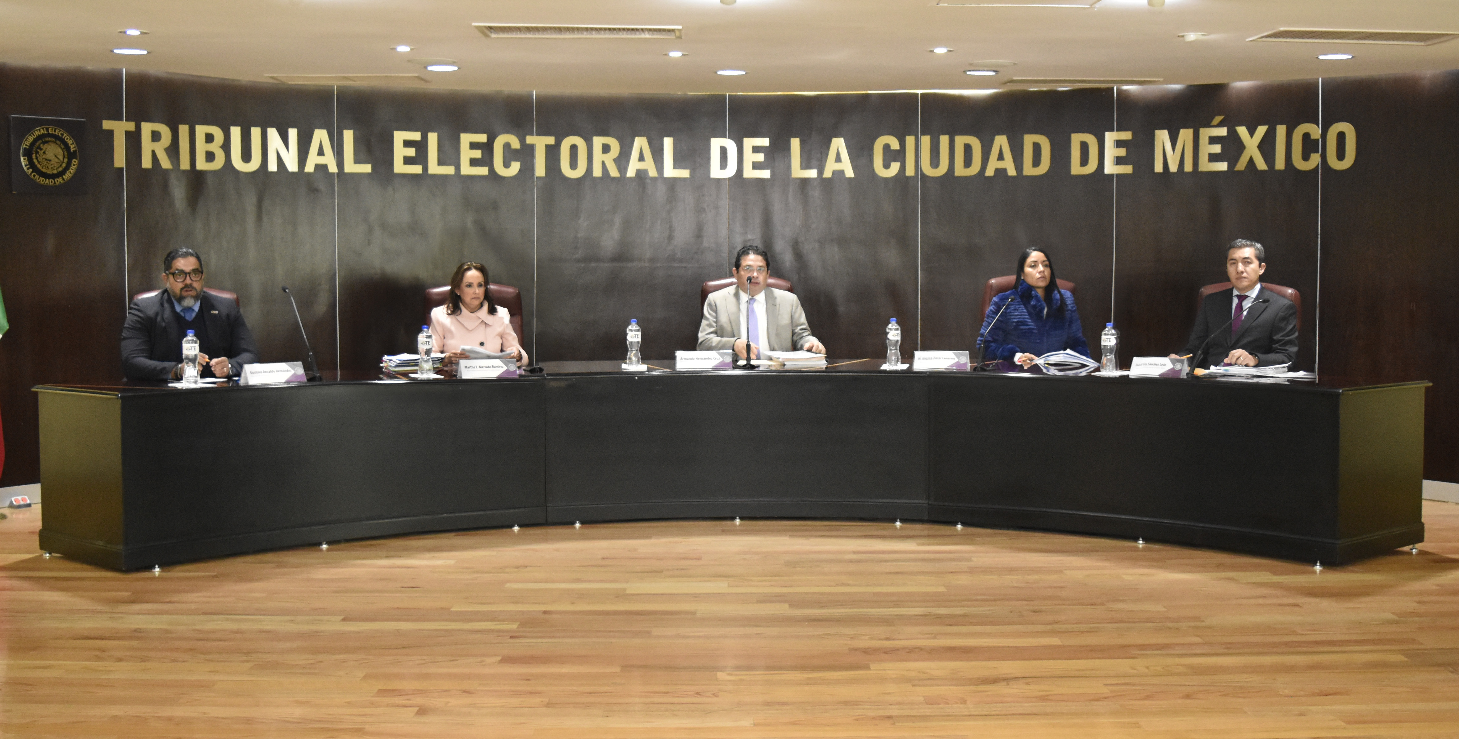Magistrados del Tribunal Electoral pretenden ganar 214 mil pesos
