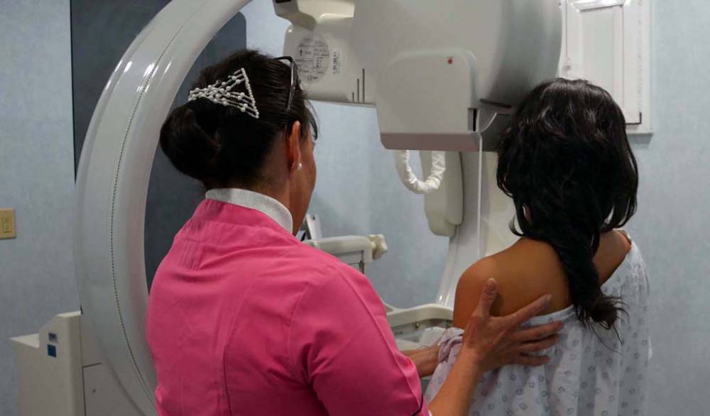 Seguro Popular cubre tratamiento de 34 mil casos de cáncer de mama