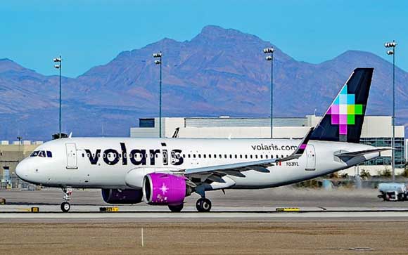 Volaris manda a "volar" 100 pilotos en capacitación por crisis 