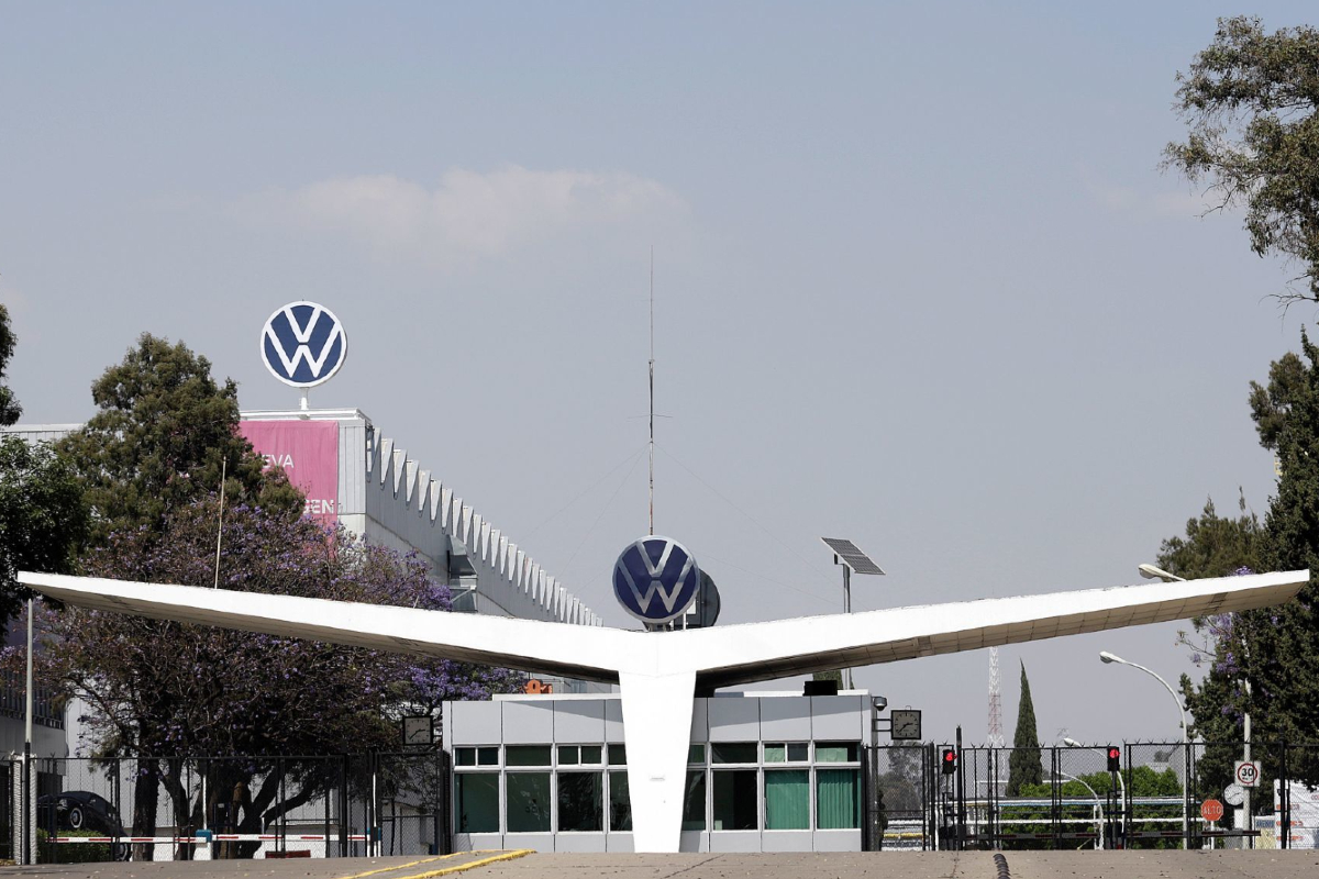 Volkswagen seguirá en paro técnico en Puebla